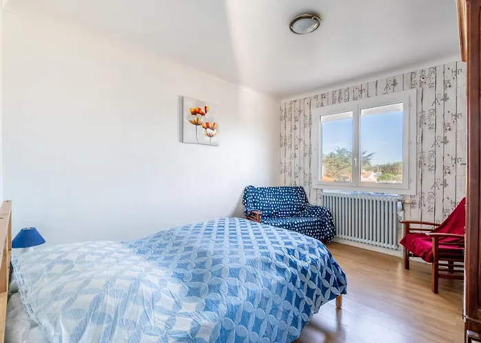 Vue A 50m De * Barbâtre